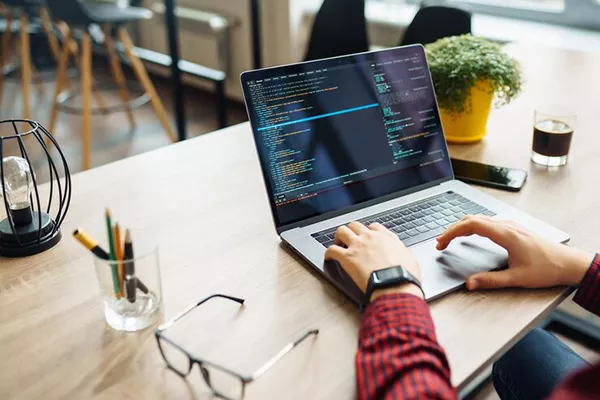 بازار کار تخصصی برای برنامه نویسی