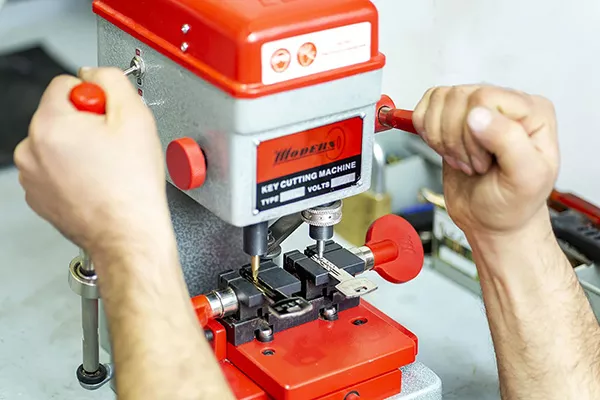 دوره های مرتبط با آموزش قفل و کلید سازی