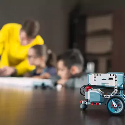 آموزش رباتبک کودکان و نوجوانان