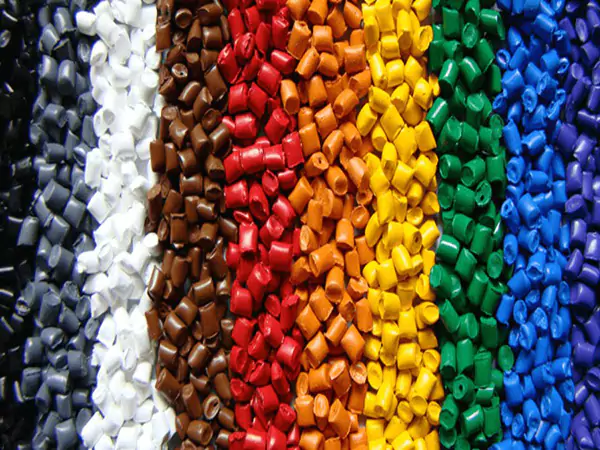 مزایای شرکت در دوره شناخت پلاستیک ها و مواد پلیمری